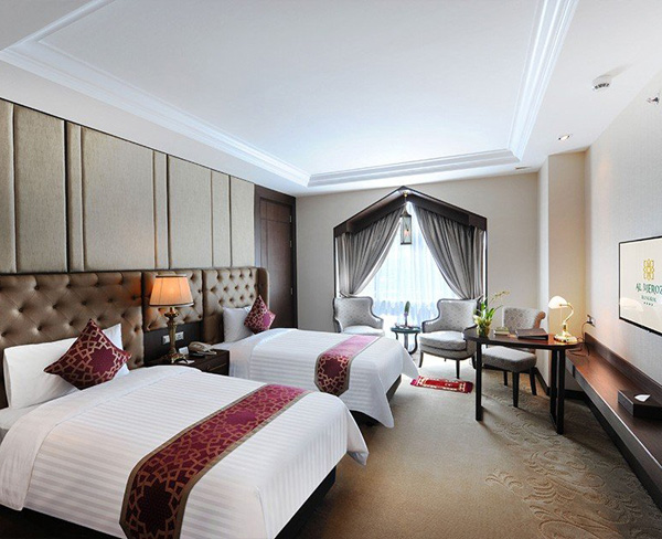 SATU LANTAI 20 KAMAR KHUSUS BAGI TAMU WANITA YANG BEPERGIAN SEORANG DIRI, DI HOTEL HALAL